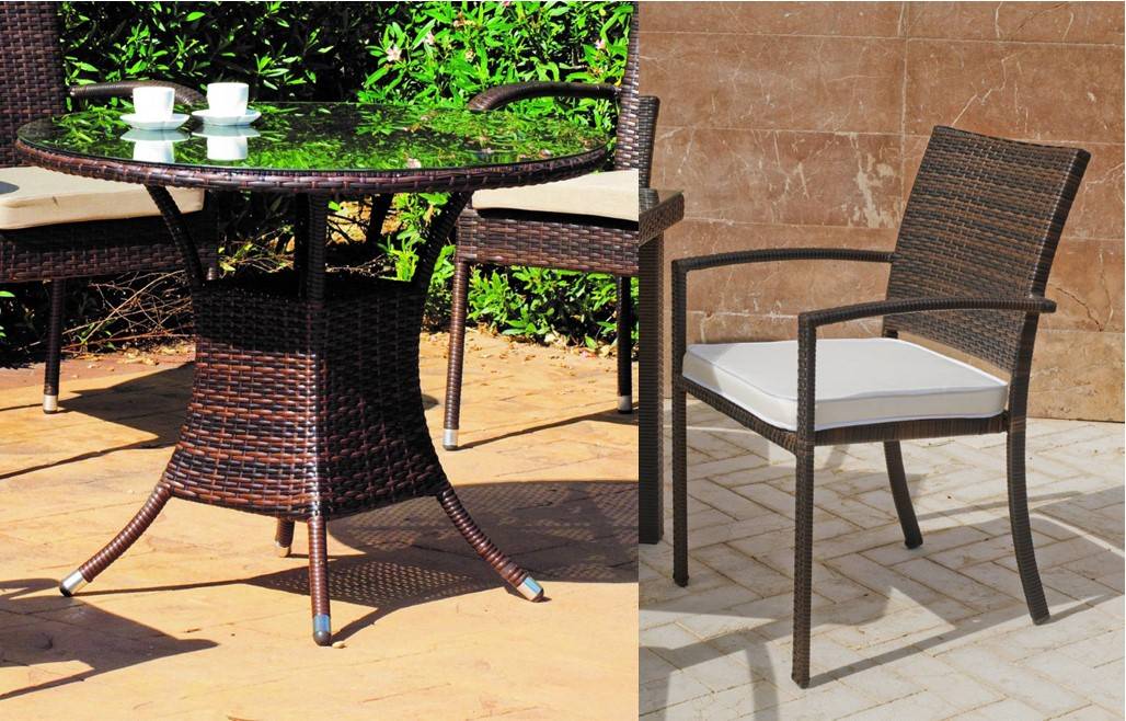 Conjunto de ratán sintético color marrón para jardín o terraza: mesa redonda de 90 cm. y 4 sillones con cojín